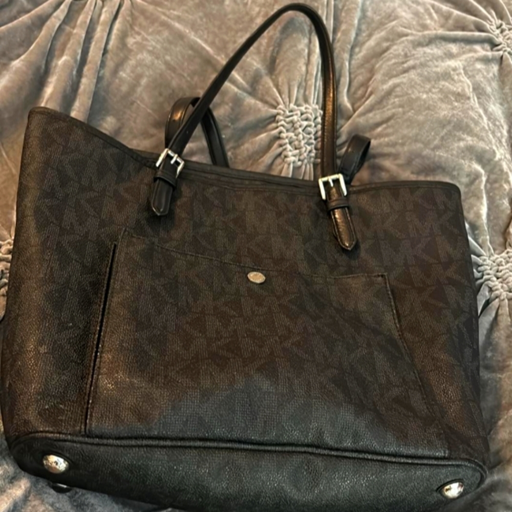 MK PURSE (BLACK)